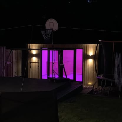 bespoke cabin 1 party
