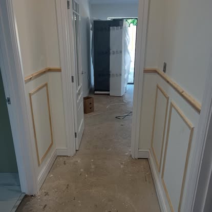 Hallway wainscoting panel mouldings installation