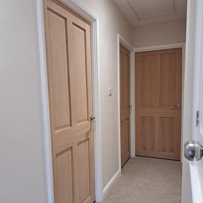 Oak 4-panel hallway doors, near-identical angle