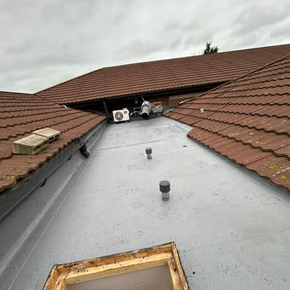 Completed flat roof, same angle as before